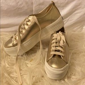 ☀️☀️Golden platform sneakers☀️☀️